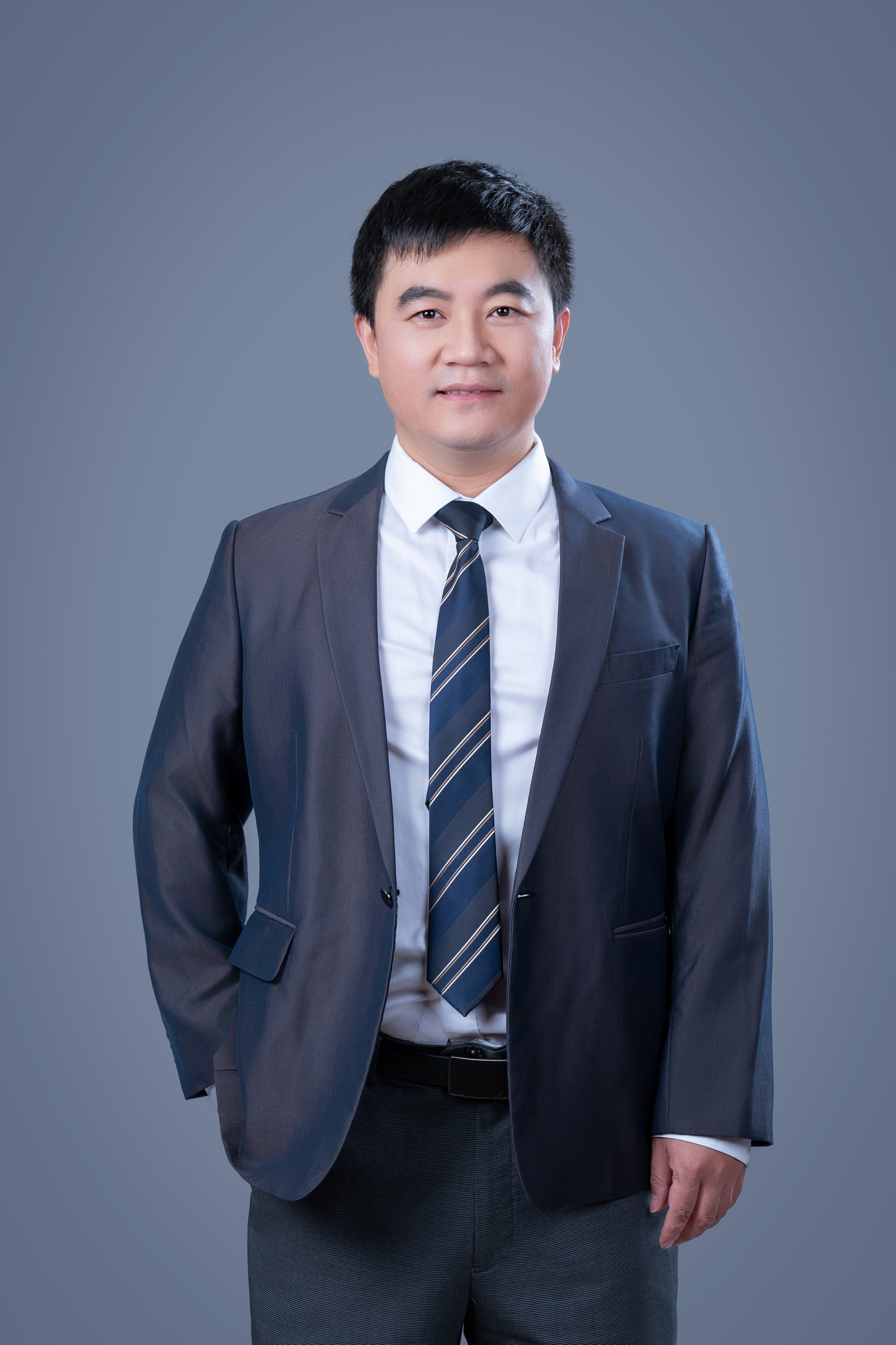 古天乐代言太阳集团城网址创新论坛第一千九百三十一讲：Concentration inequalities and exponential  convergence for mean-field weakly interacting particle system and McKean-Vlasov equation