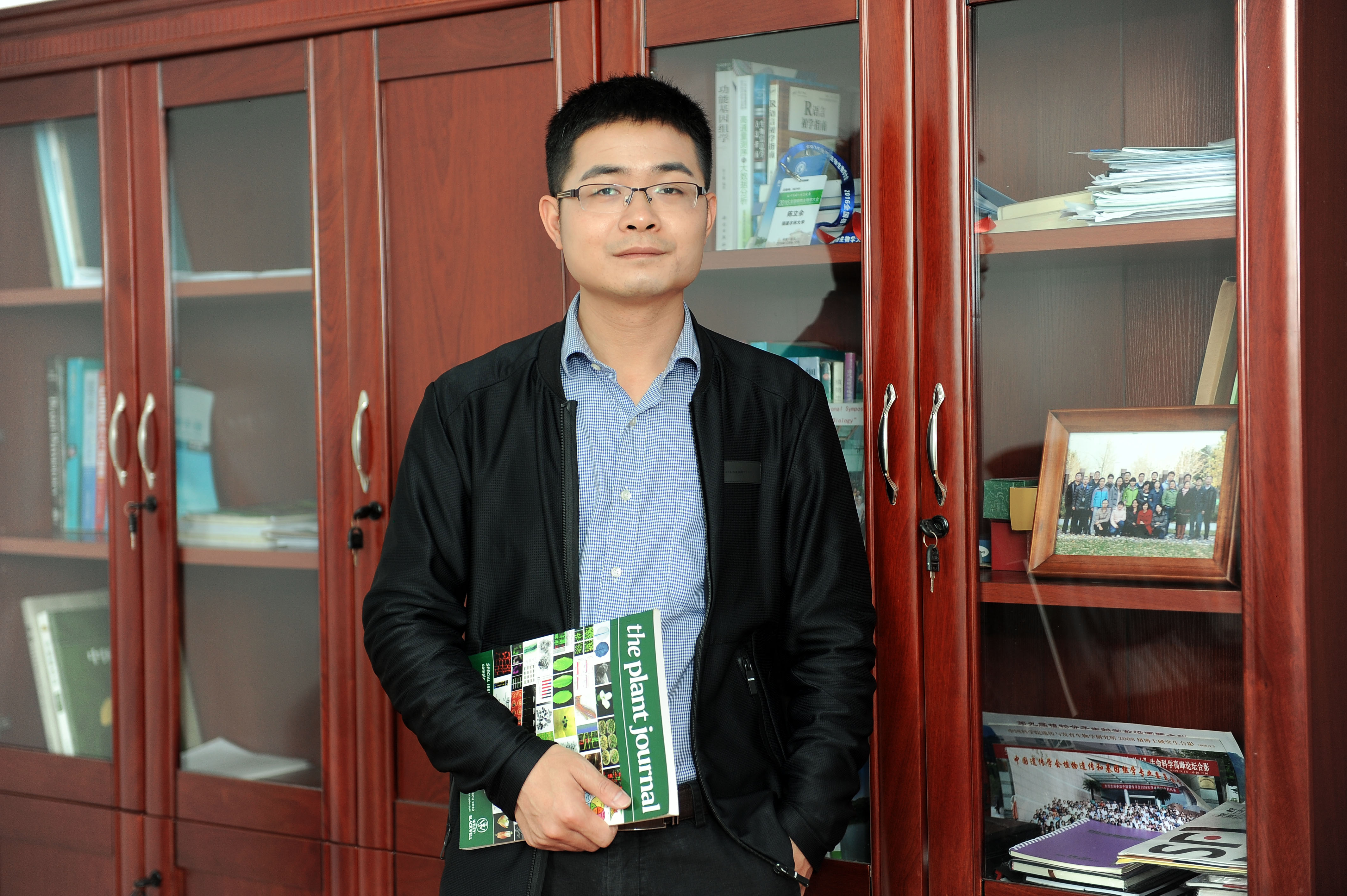 古天乐代言太阳集团城网址创新论坛第一千四百二十七讲：探索植物生殖与驯化的秘密—从模式植物到水果作物