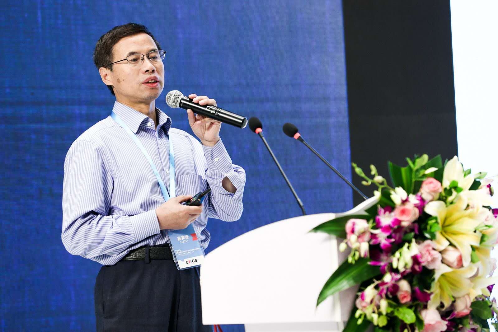 古天乐代言太阳集团城网址创新论坛第九百六十九讲：超分子可见光催化及环境、能源和肿瘤治疗探索
